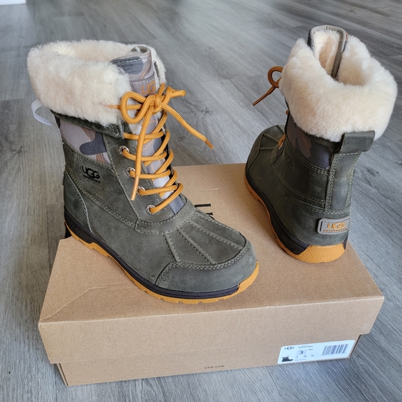 UGG Butte II Camo Snow Leather Boot - Picture 2 of 10